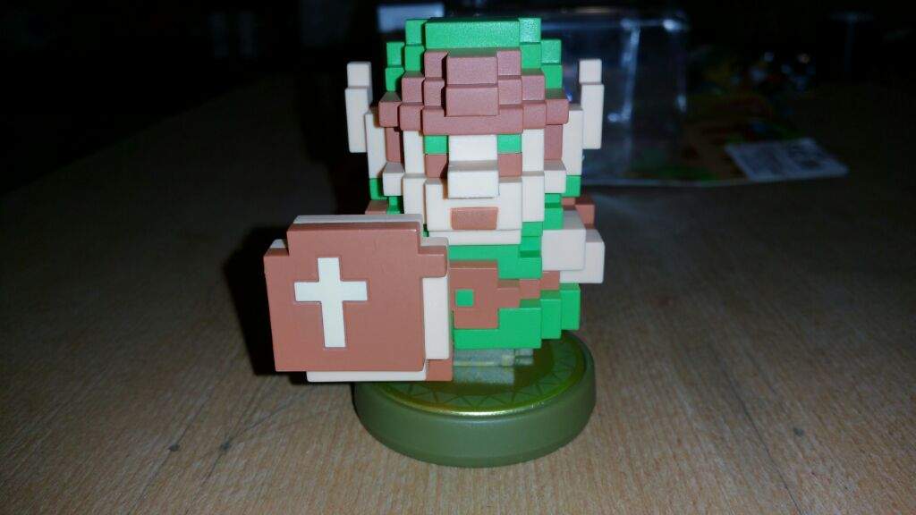 breath of the wild 8 bit link amiibo