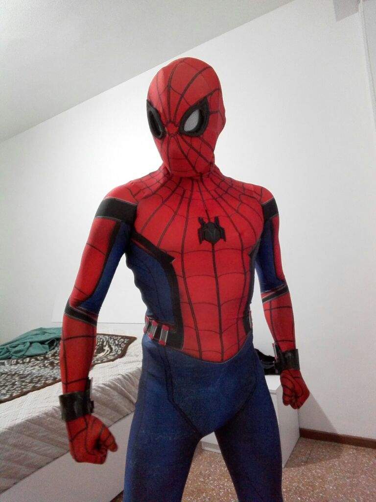 My homecoming spiderman costume completed | Cosplay Amino