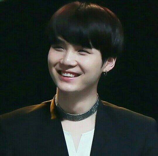 If Suga back 17 years old ARMY's Amino