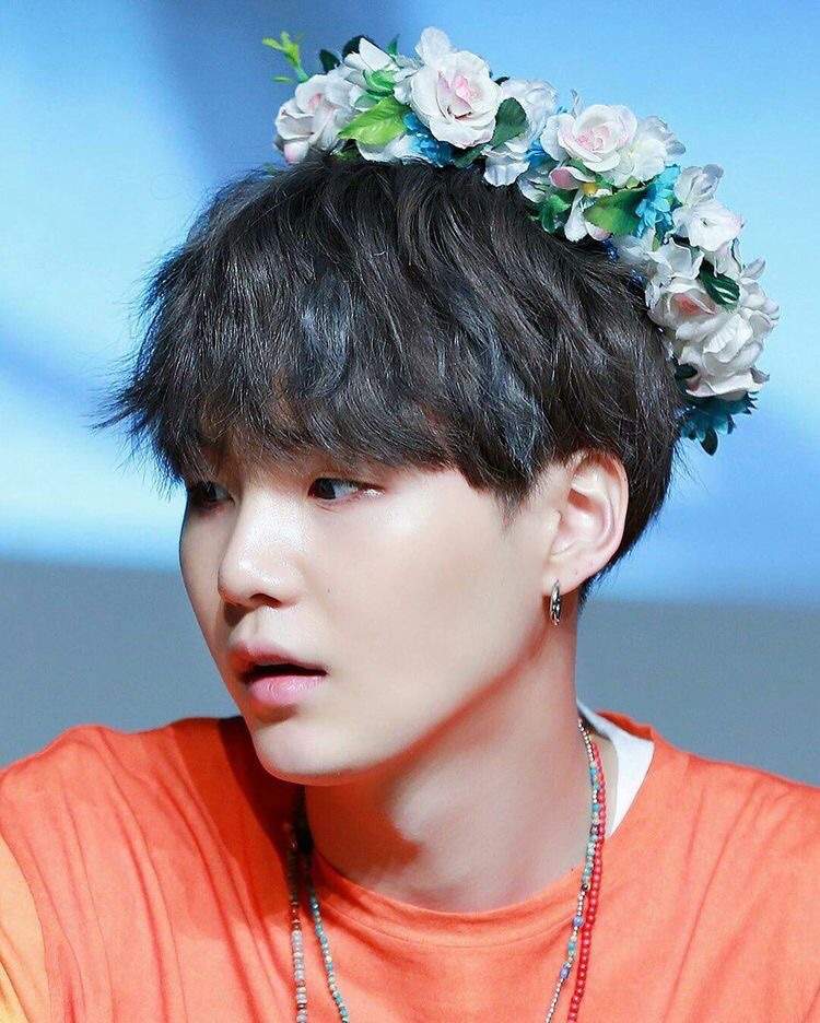 Suga flower crown 👑 | ARMY's Amino