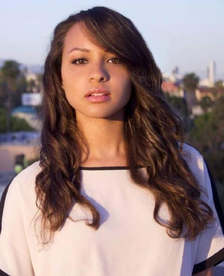 Jasmine Cephas Jones | Wiki | Hamilton Amino