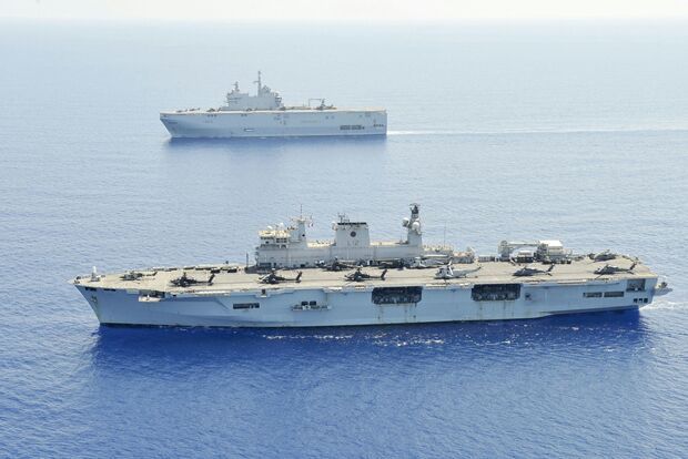 Mistral-Class Amphibious Assault Ship | Wiki | Warfare Roleplay Amino