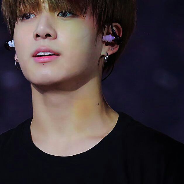 JUNGKOOK'S HICKEY | ARMY's Amino