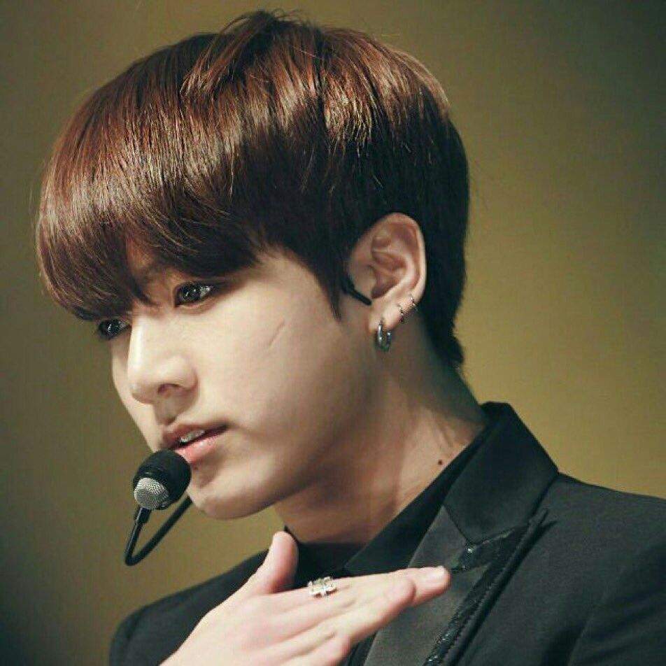 Jungkook's scar appreciation post | ARMY's Amino