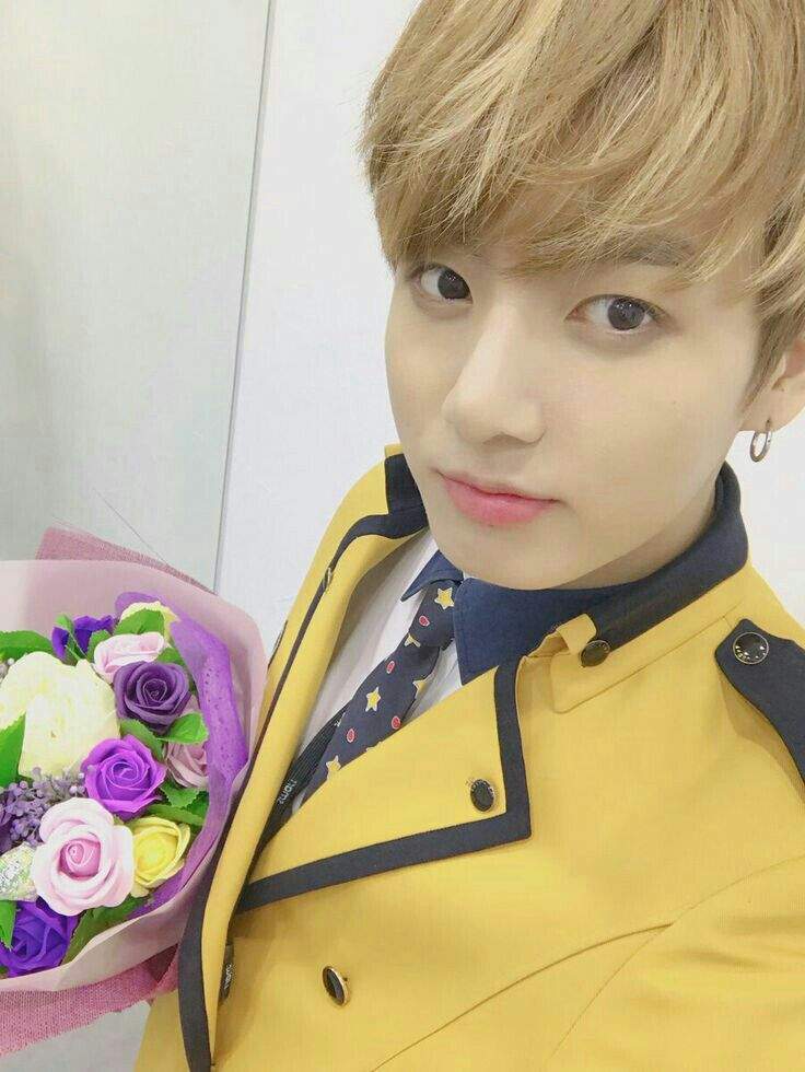 Jungkook's Selca | ARMY's Amino