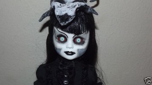 living dead dolls samhain