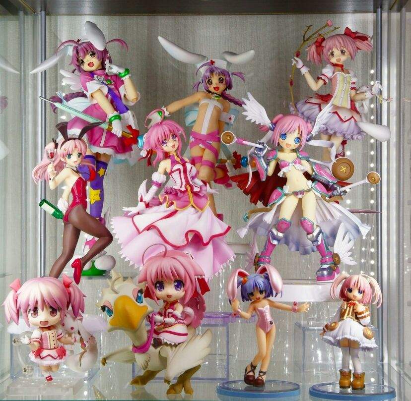 cute pink anime figures!!!! | Pastel Pink Aesthetics Amino
