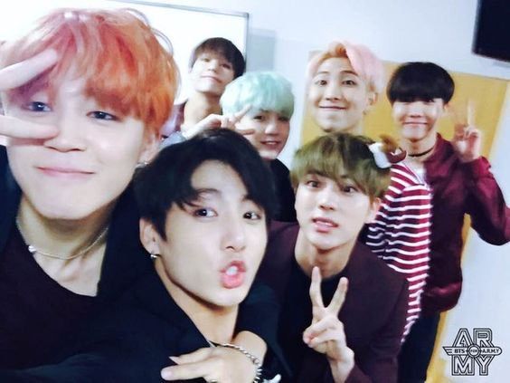 BTS OT7 SELCA😍😢💋 | ARMY's Amino