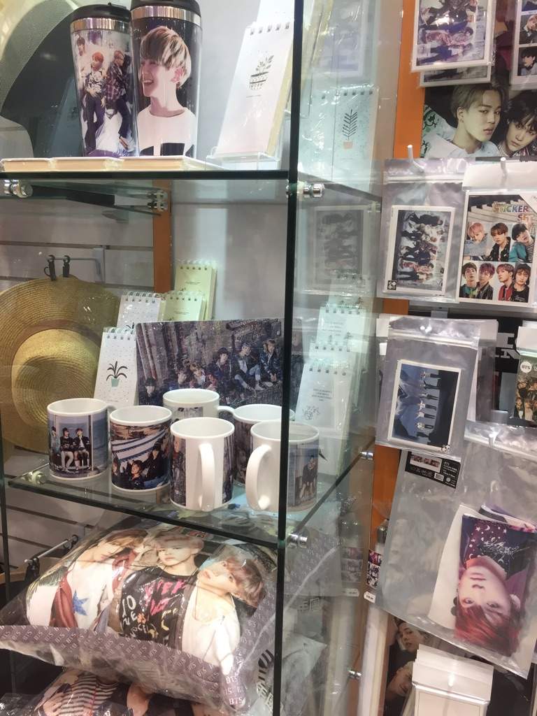 BTS/Kpop Store in Mall??!!! | ARMY's Amino