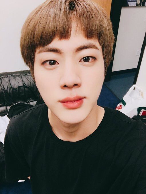 choppy bangs jin | ARMY's Amino