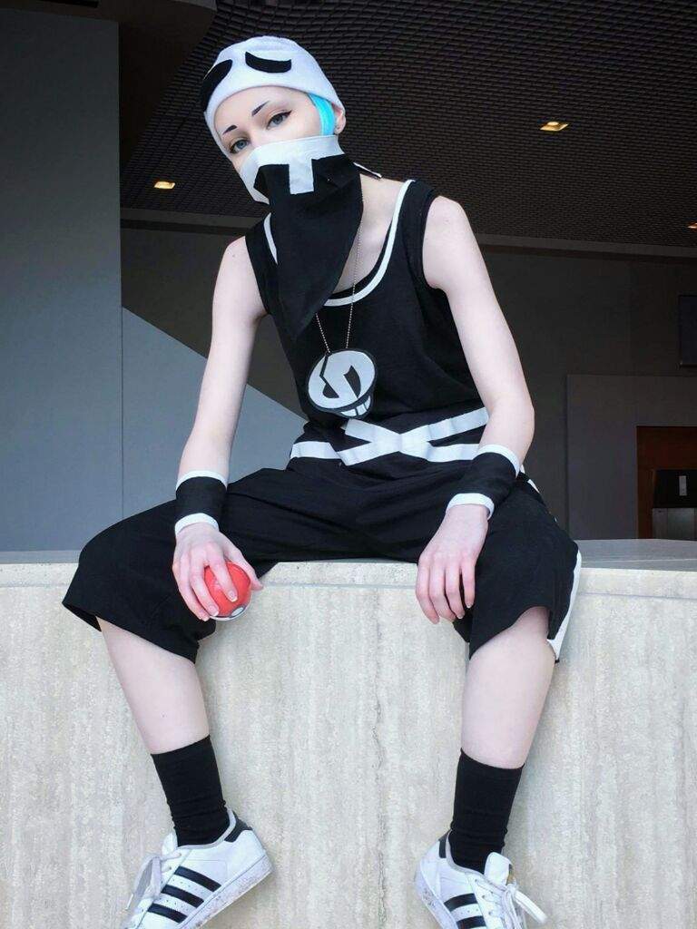 team cosplay Pokemon skull