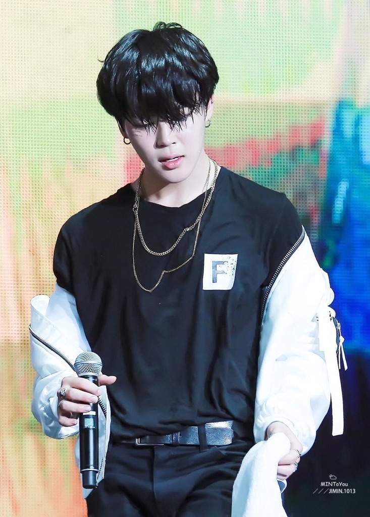 Jimin with black hair...... - Celebrity Photos & Videos - OneHallyu