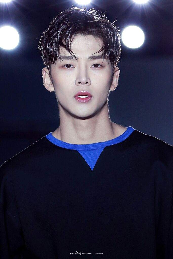 🕶 Rowoon At Seoul Fashion Week 🕶 | SF9 Amino