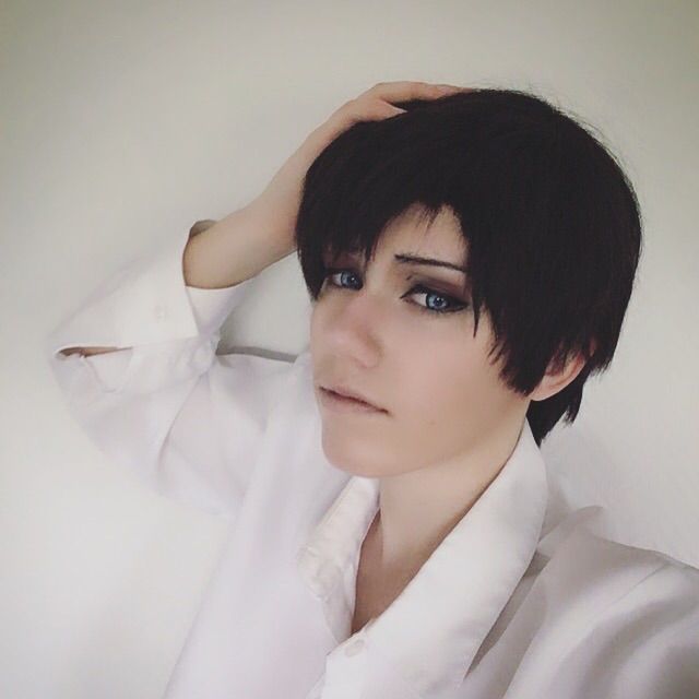 Levi ackerman | Cosplay Amino