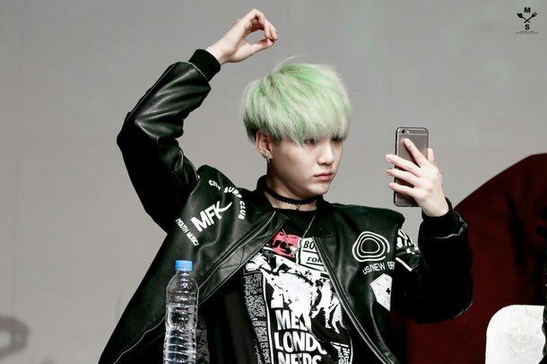 Suga mint hair 💠💘💎 | ARMY's Amino