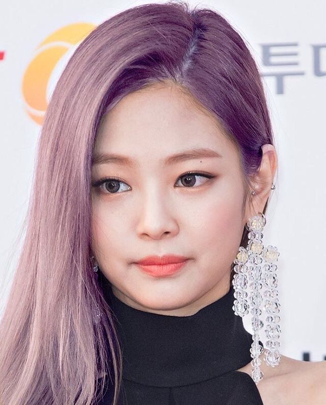 Jennie hair color | Kim Jennie Amino