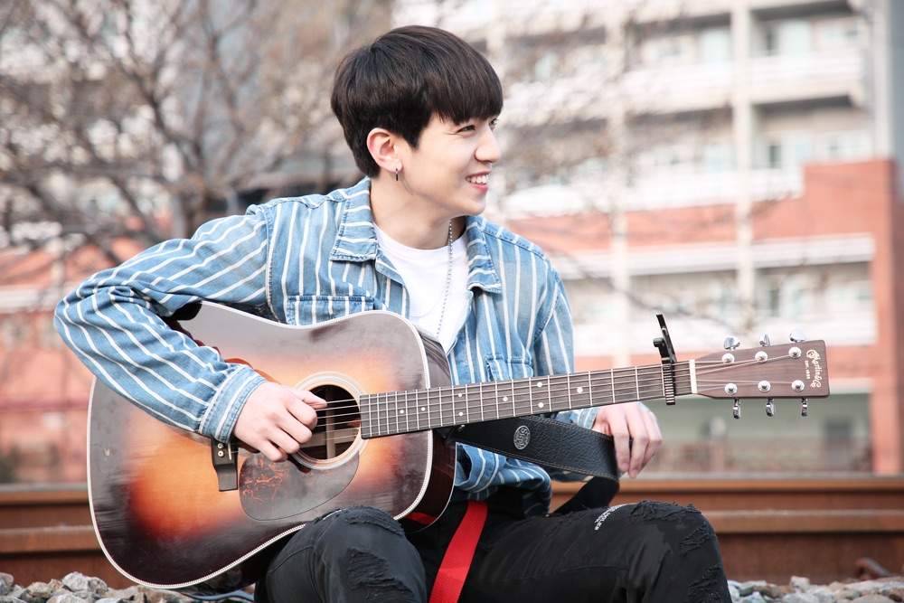 Sungjin - DAY6 Magazine | -Day6- Amino