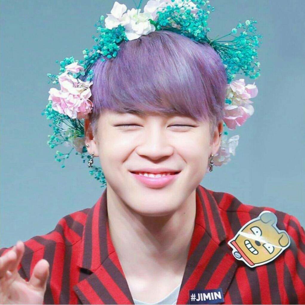 BTS With Flower crown 🌸👑🌸 | ARMY's Amino