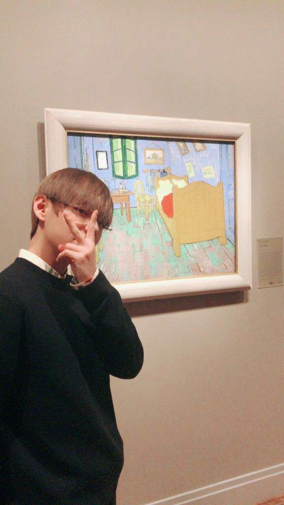 kim taehyung van gogh shirt