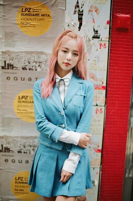 ViVi | Wiki | LOOΠΔ Amino Amino