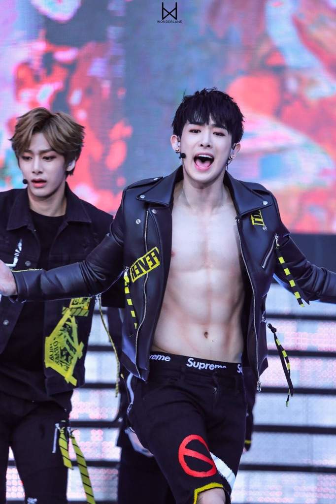 Monsta X abs | MONBEBE Amino