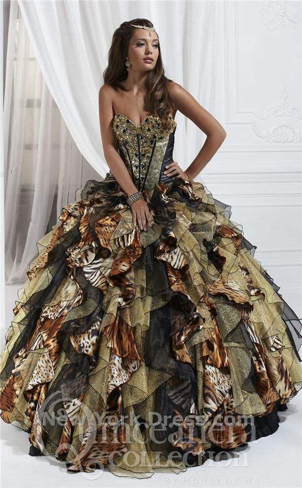 Los vestidos de 15 mas feos del mundo 😲 | Maquillaje Y Moda Amino