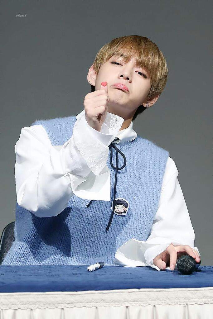 HD pics of Taetae (part 2) | ARMY's Amino