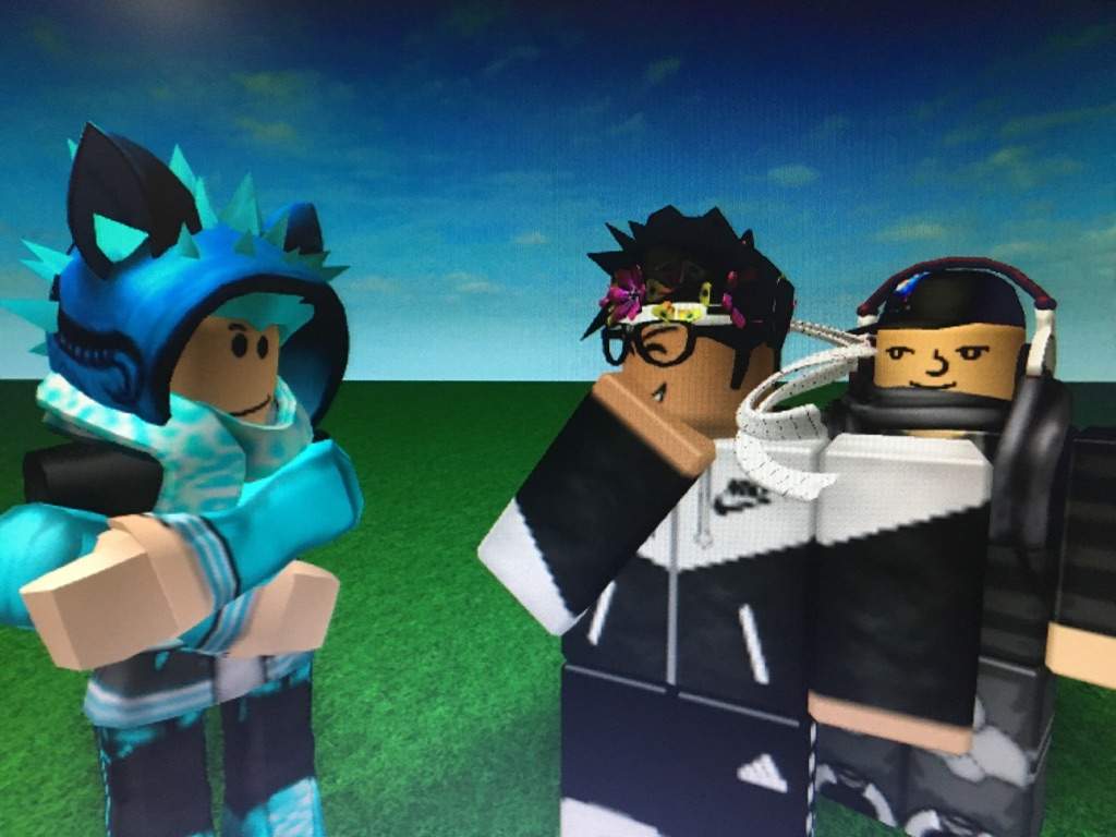 Retro X Cyan Ryan Cetro Roblox Amino - retro sky hd roblox