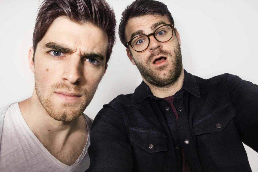 The Chainsmokers Wiki League Amino Português Amino