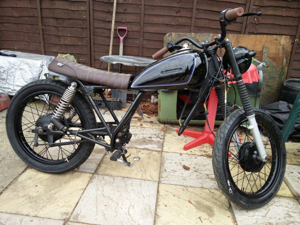 suzuki gs 125 scrambler