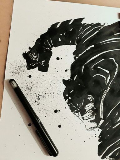 Batman con tinta china negra | •Arte Amino• Amino