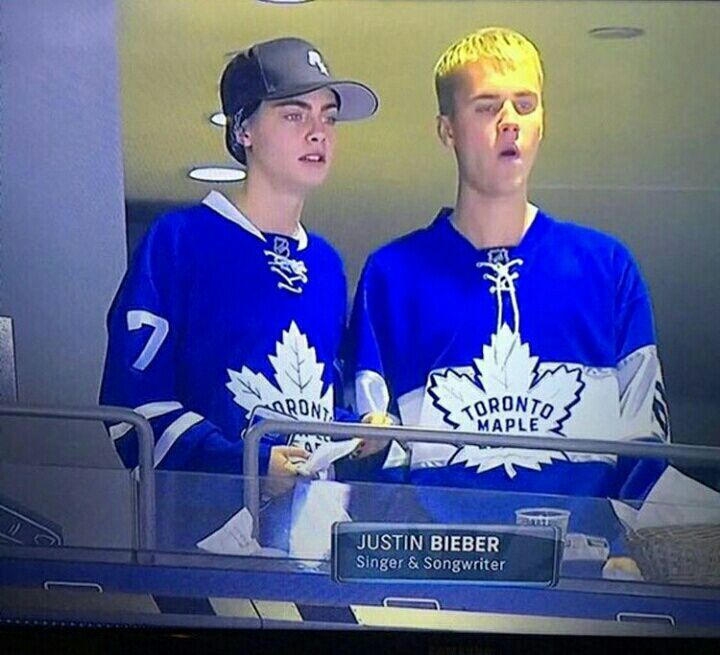 Justin Bieber Spotted Out At The Toronto Maple Leaf's Game ...