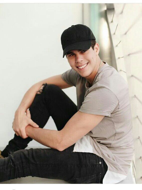 Zabdiel de jesus | Wiki | CNCO Amino