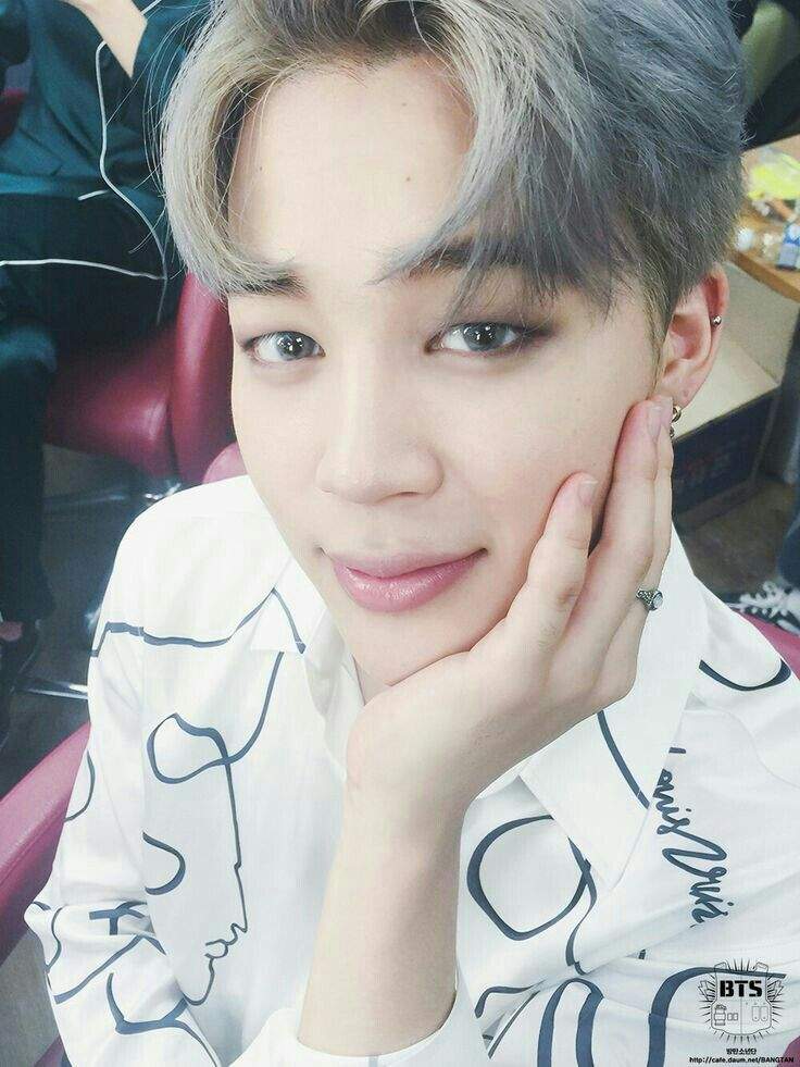 Fotos de jimin con color gris | Park Jimin Amino Oficial Amino