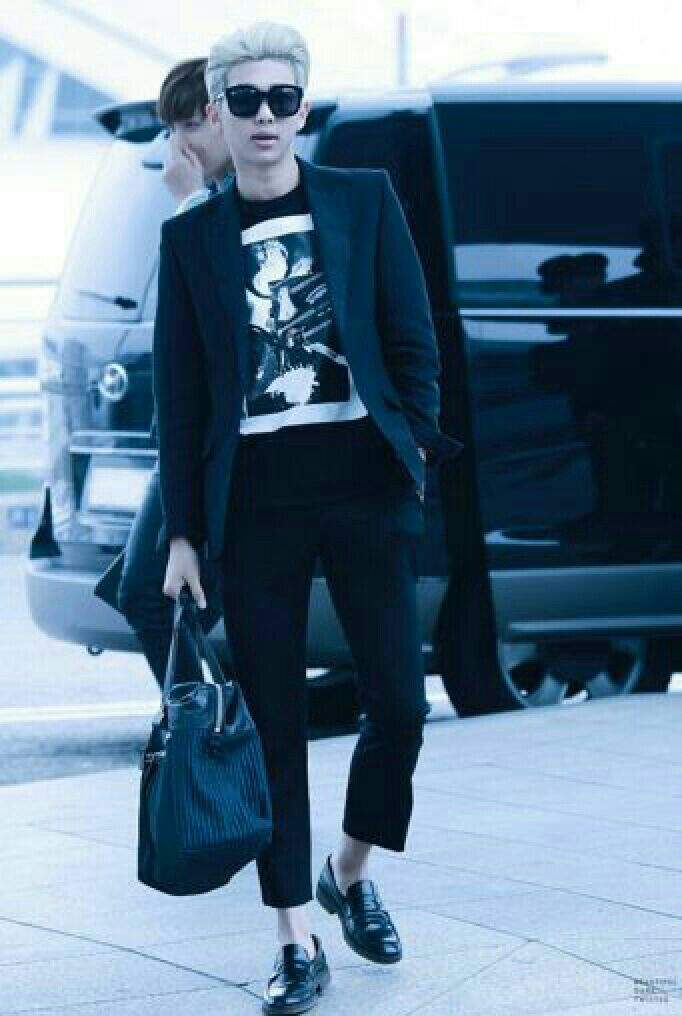 namjoon red converse