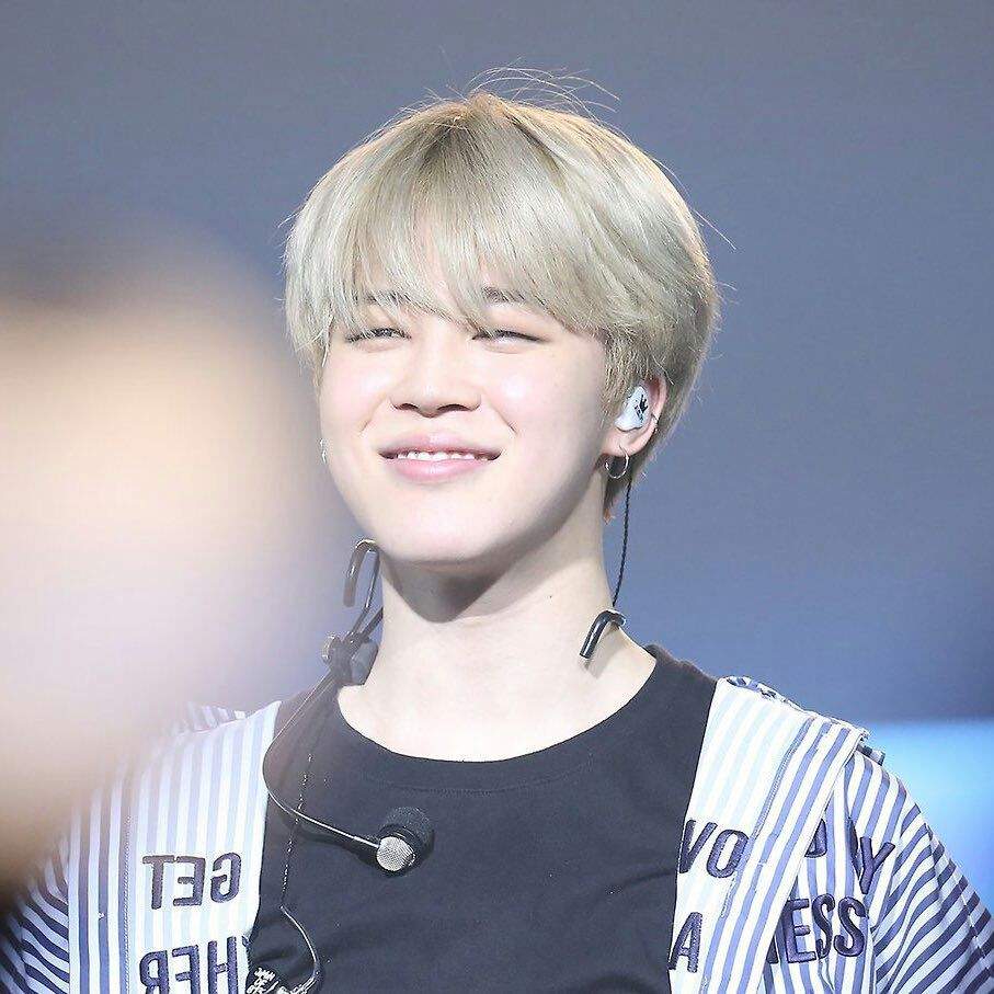 jimin smiling until his eyes are nowhere to be seen is a thing that ...