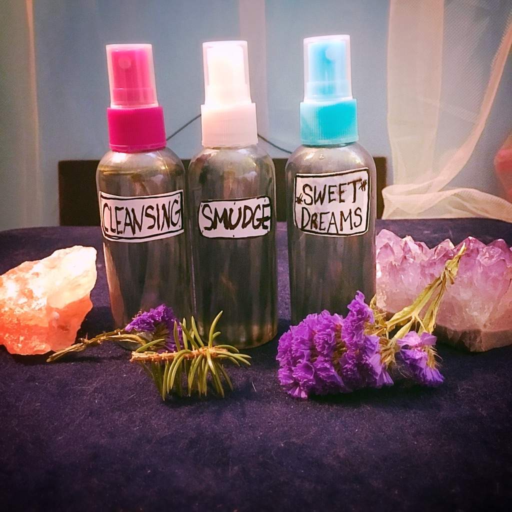 DIY Essential Oil Spray + Smokeless Smudge | Pagans & Witches Amino