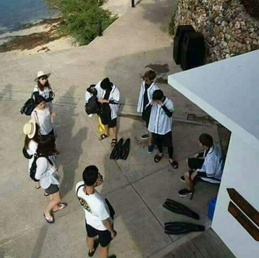 JIN UPDATE & BTS IN PALAWAN ISLAND | ARMY's Amino