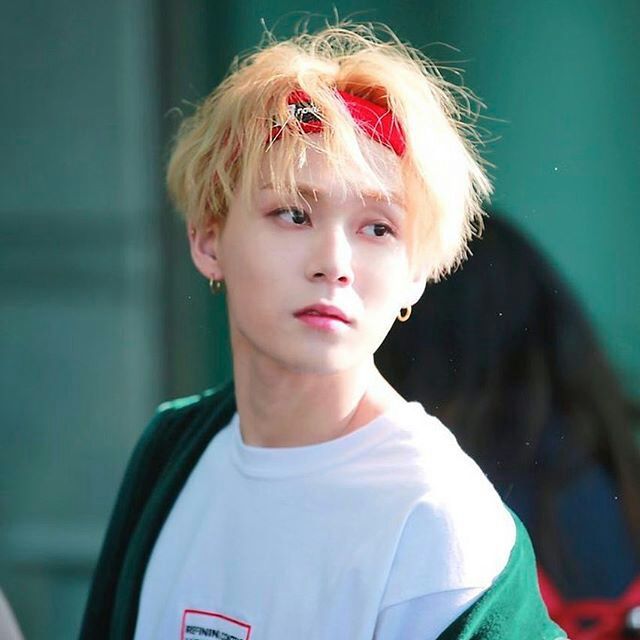 E'Dawn | K-Pop Amino