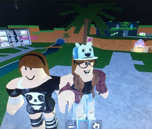 Boys And Girls Hangout Adventure Roblox Amino - roblox boys and girls hangout