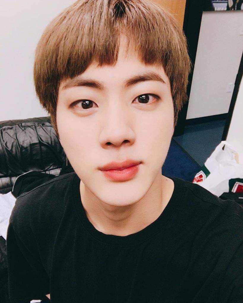 Jin's selfie collection pt.2 | ARMY's Amino