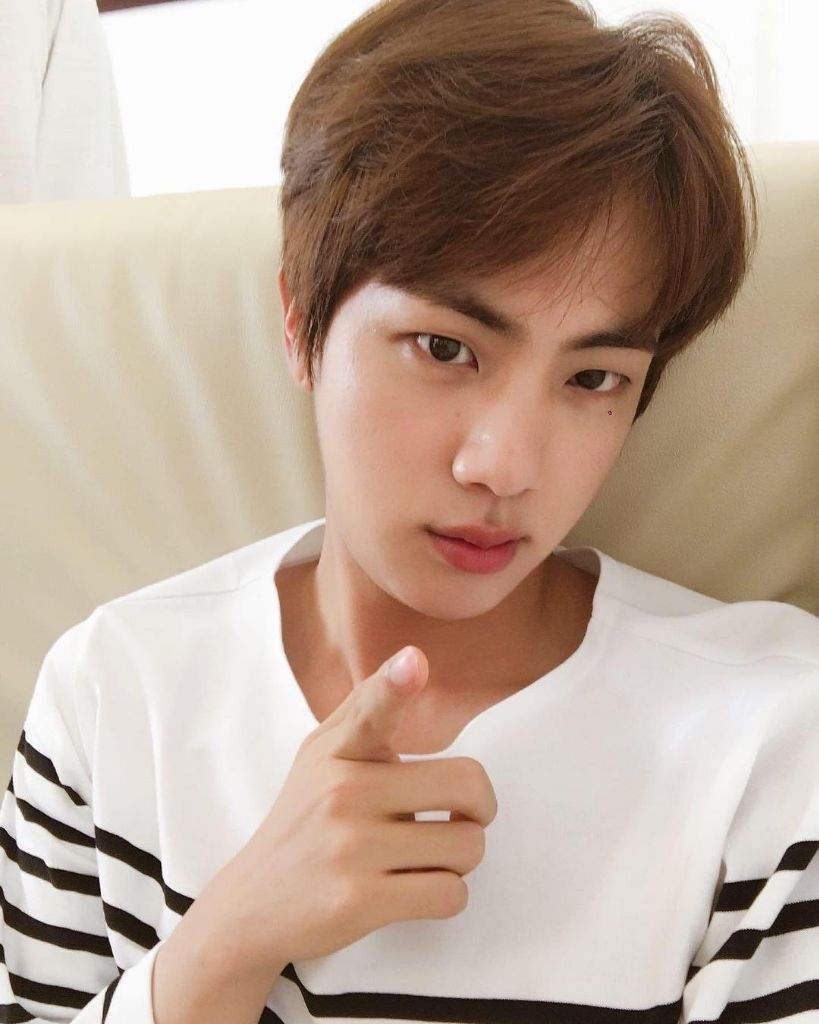 Jin's selfie collection pt.2 | ARMY's Amino