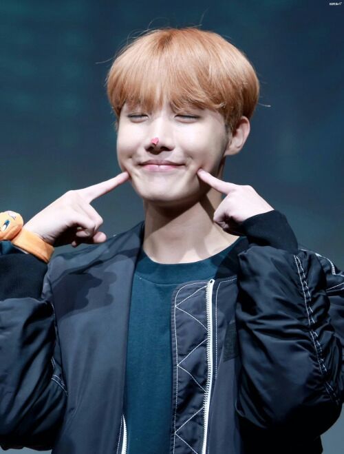 Take a look at JHOPE most cute thing. (Only for jhope stan:prepare you ...