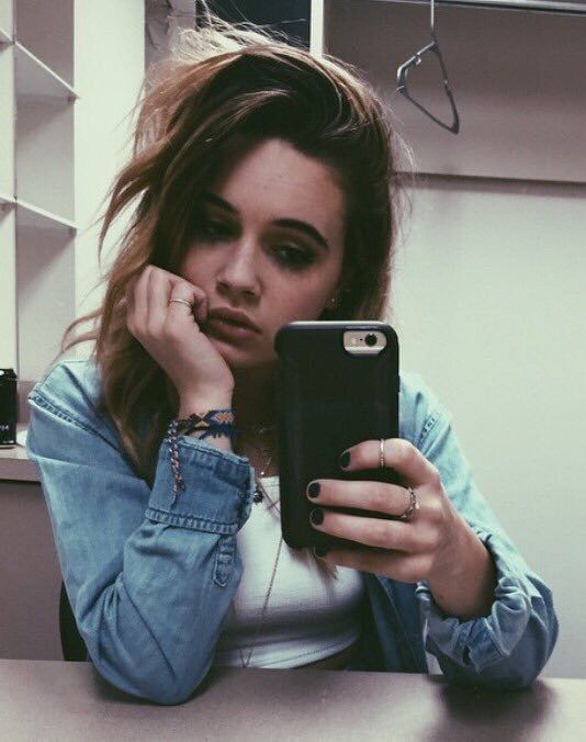 Bea Miller | Wiki | Chicas Lesbianas Y Bisexuales Amino