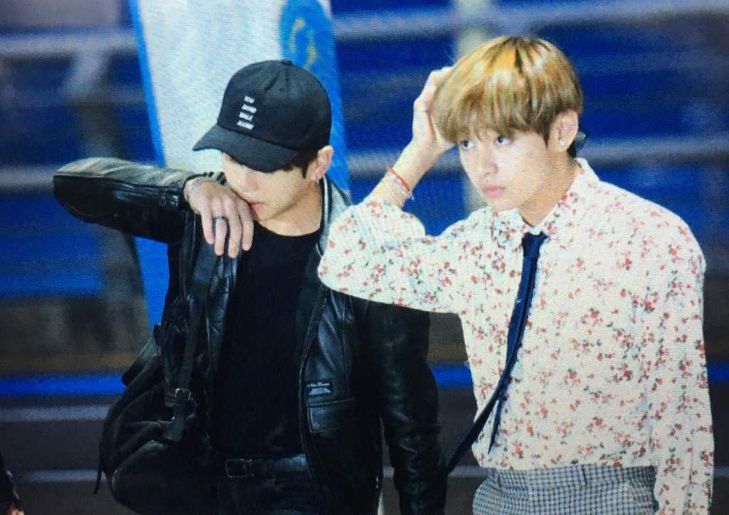 Taekook Airport (Las Vegas) 5/19/17 | V K O O K Amino