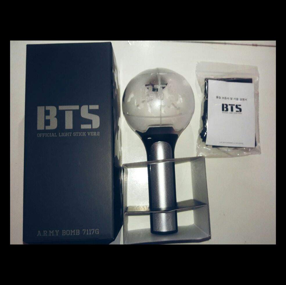 Unboxing Army Bomb ver. 2 🔎  ARMY's Amino Amino