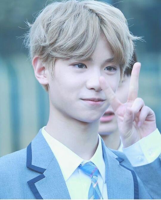 Justin Huang Wiki Produce 101 Boys Amino