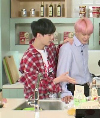 BTS COOKING SHOW | ARMY's Amino