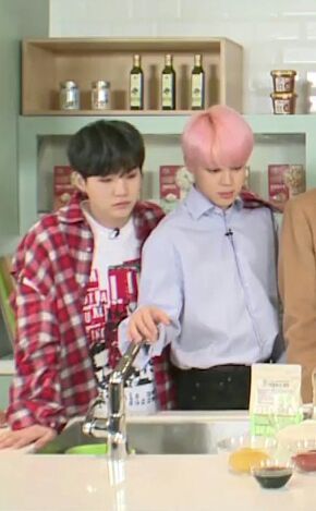 BTS COOKING SHOW | ARMY's Amino