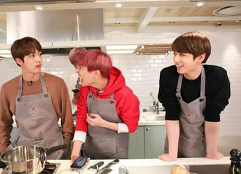 BTS COCINANDO !! | ARMY's Amino Amino